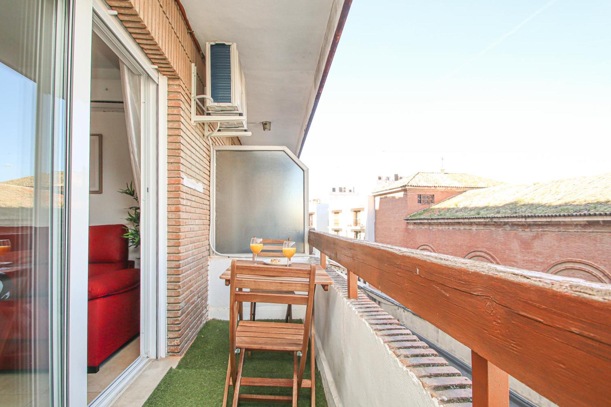 Fabulous Studio With Great Views - 15M Giralda Sevilla Eksteriør billede