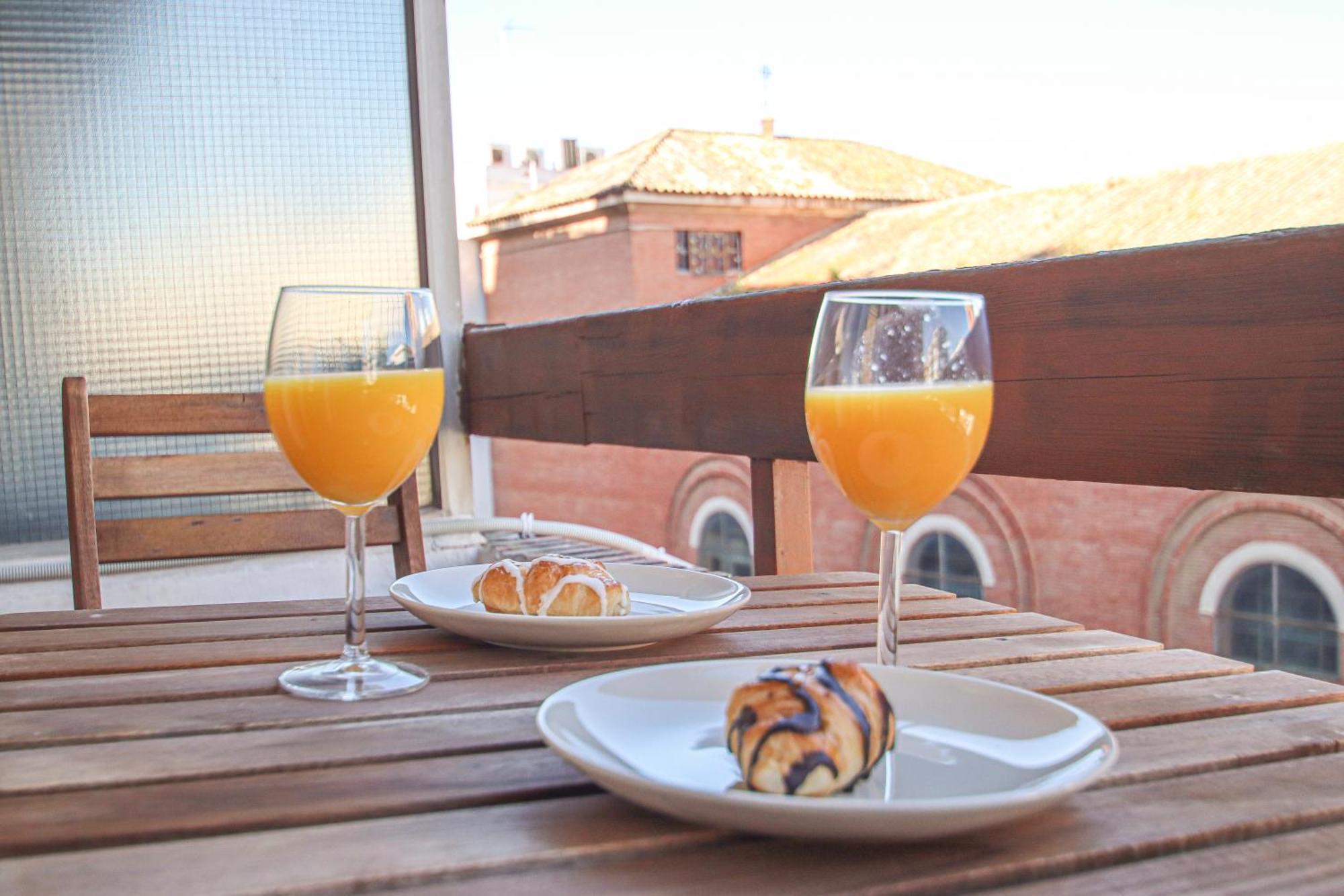 Fabulous Studio With Great Views - 15M Giralda Sevilla Eksteriør billede